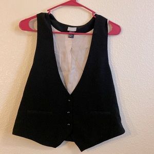 Really nice woman’s vest, in good condition